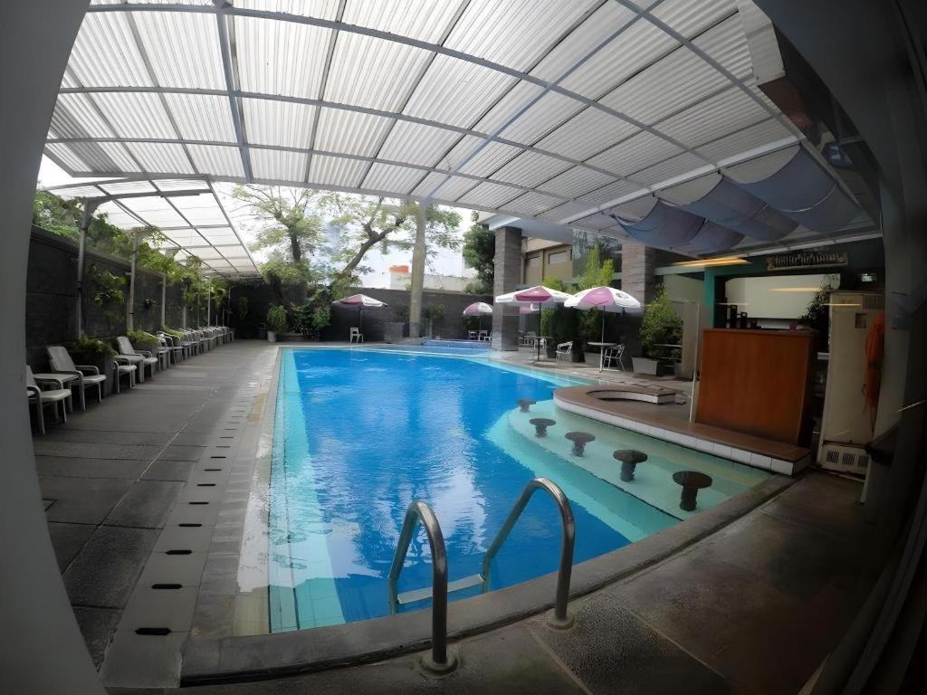 Kedaton Hotel Bandung Exterior foto